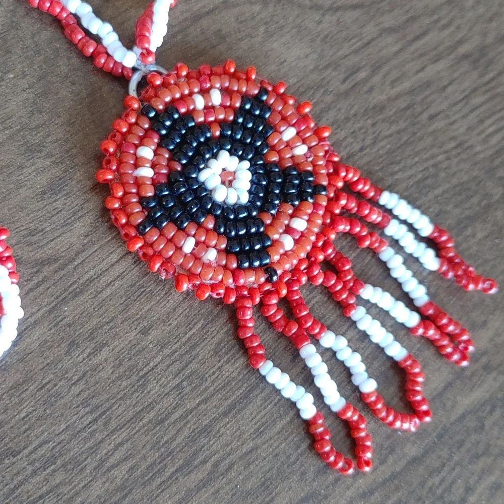 Native American Seed Bead Necklace Star Pattern Twisted C